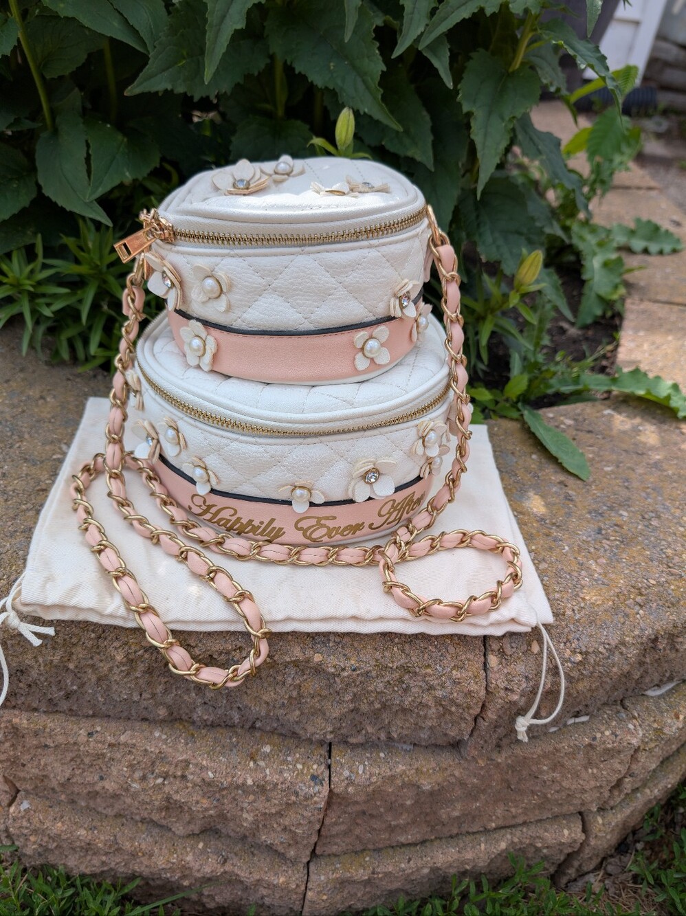 Aldo Wedding Cake Bag